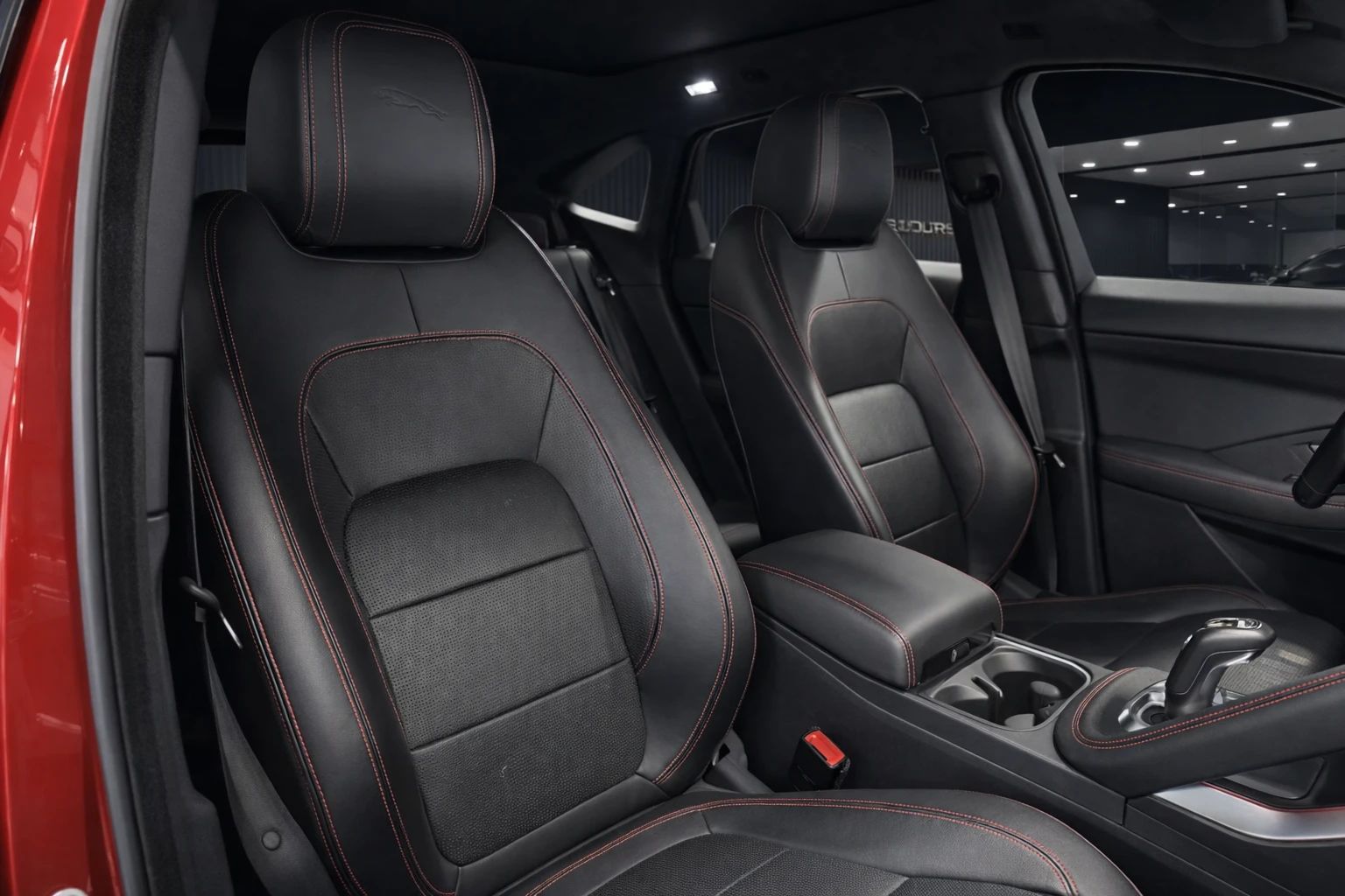 Jaguar E-Pace 2.0d i4 First Edition awd 180cv auto 2018 — foto 11