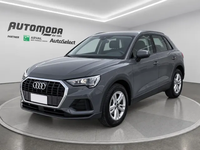 Audi Q3 35 2.0 tdi Business s-tronic