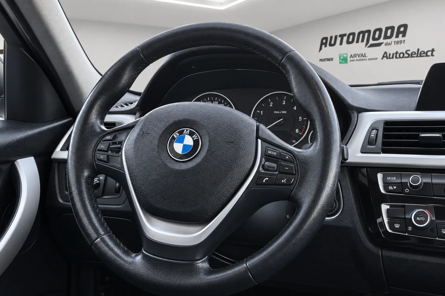 BMW 318 d Touring 150CV 2017 — foto 10