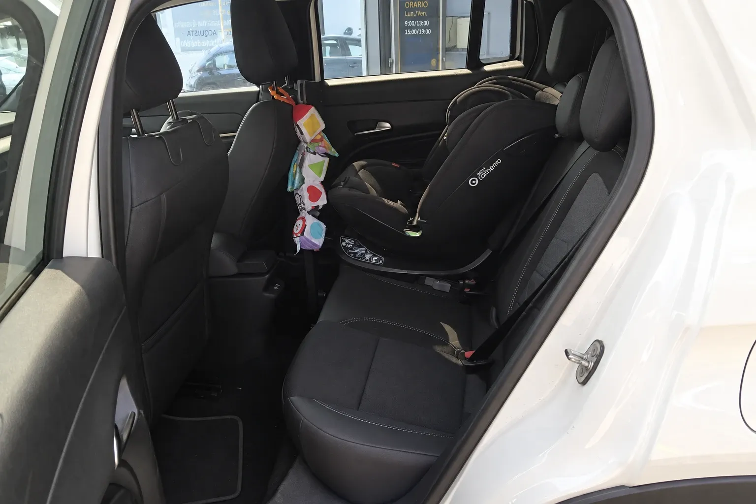 Jeep Avenger 1.2 turbo Summit fwd 100cv 2024 — foto 7