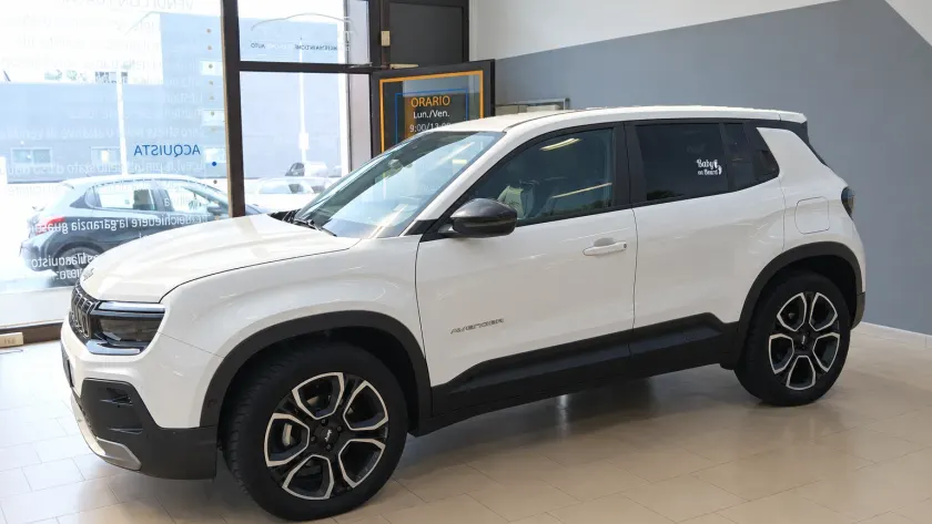 Jeep Avenger 1.2 turbo Summit fwd 100cv 2024