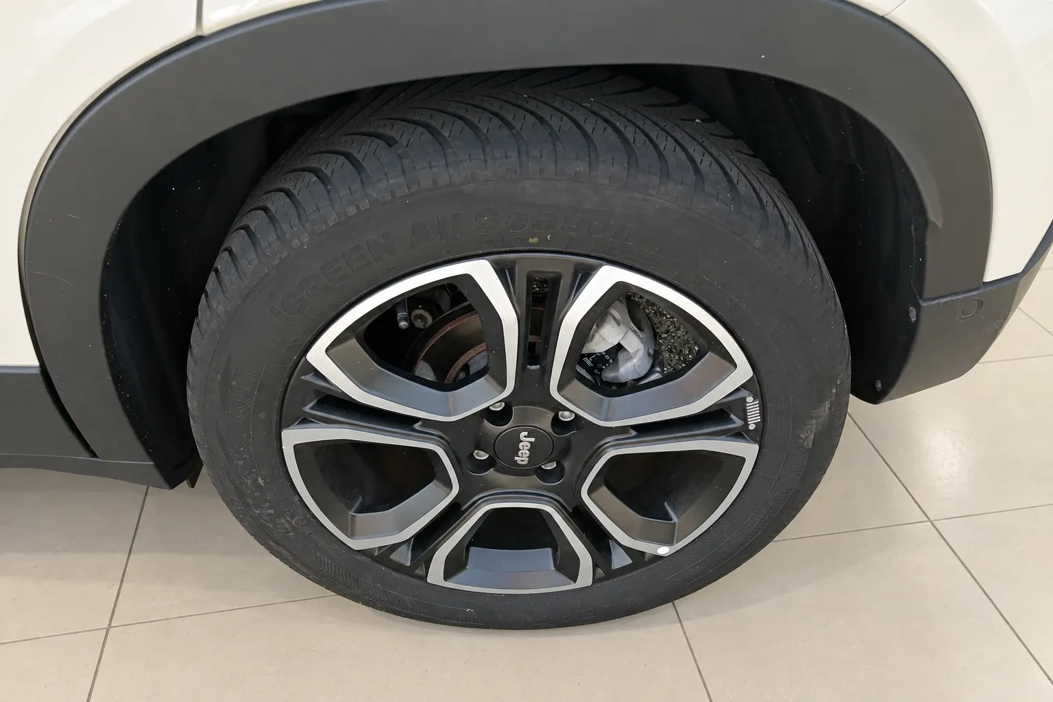 Jeep Avenger 1.2 turbo Summit fwd 100cv 2024 — foto 10