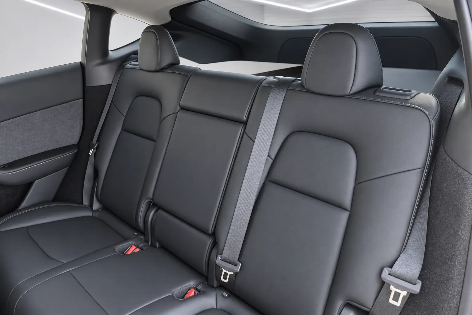 Tesla Model Y Performance Dual Motor 4WD 2022 — foto 14