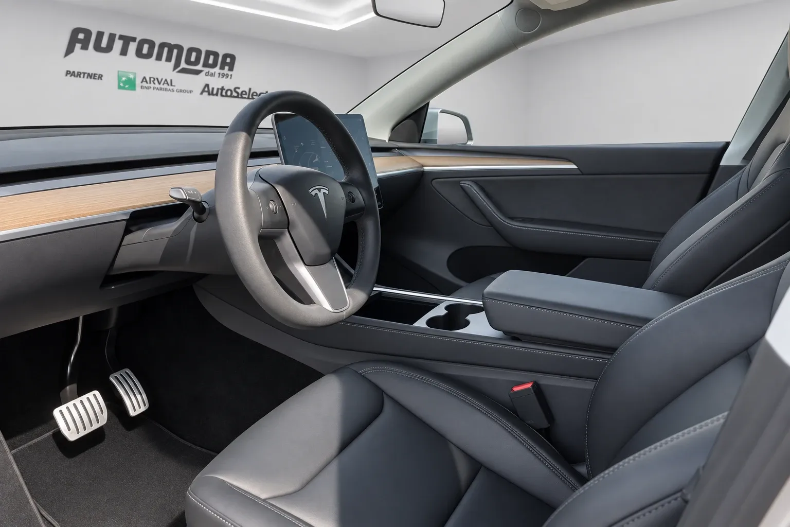 Tesla Model Y Performance Dual Motor 4WD 2022 — foto 9