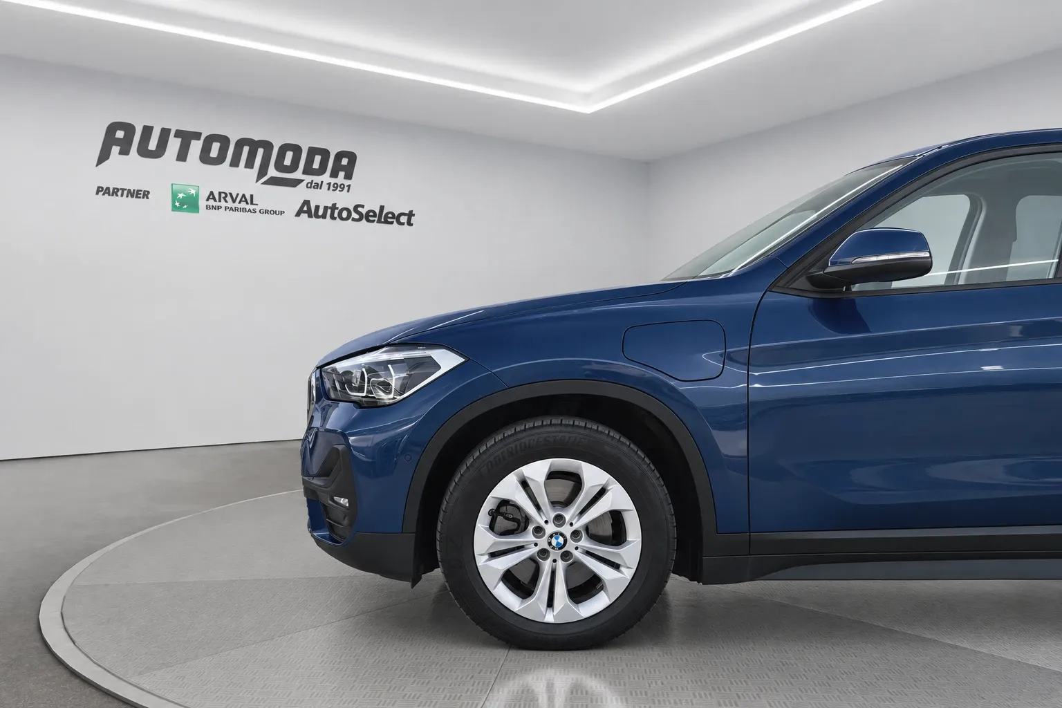 BMW X1 X Drive 25E Business Advantage automatico 2021 — foto 19