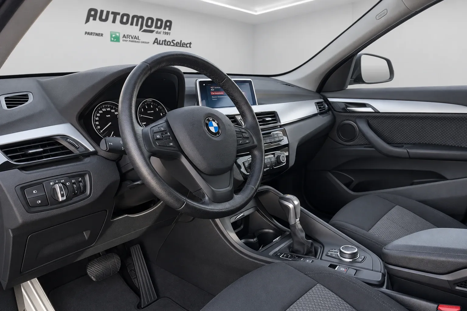 BMW X1 X Drive 25E Business Advantage automatico 2021 — foto 10