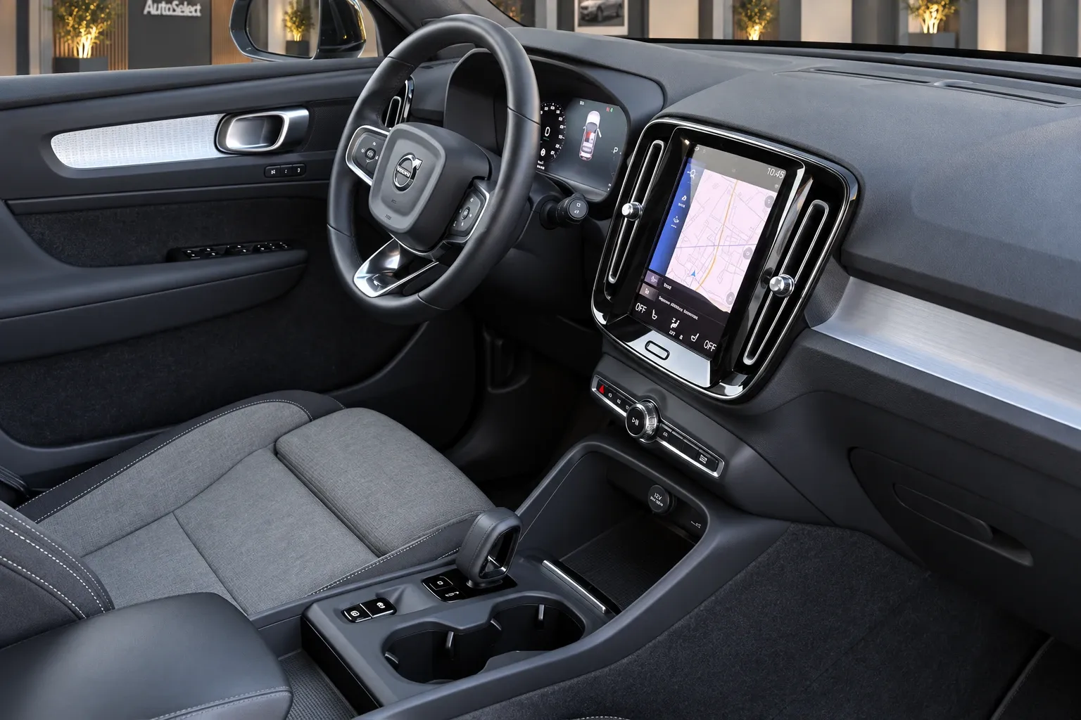 Volvo XC40 T5 Recharge Plug-in Hybrid automatico Core 2023 — foto 10