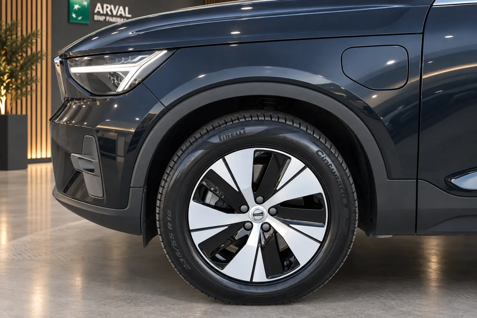 Volvo XC40 T5 Recharge Plug-in Hybrid automatico Core 2023 — foto 16