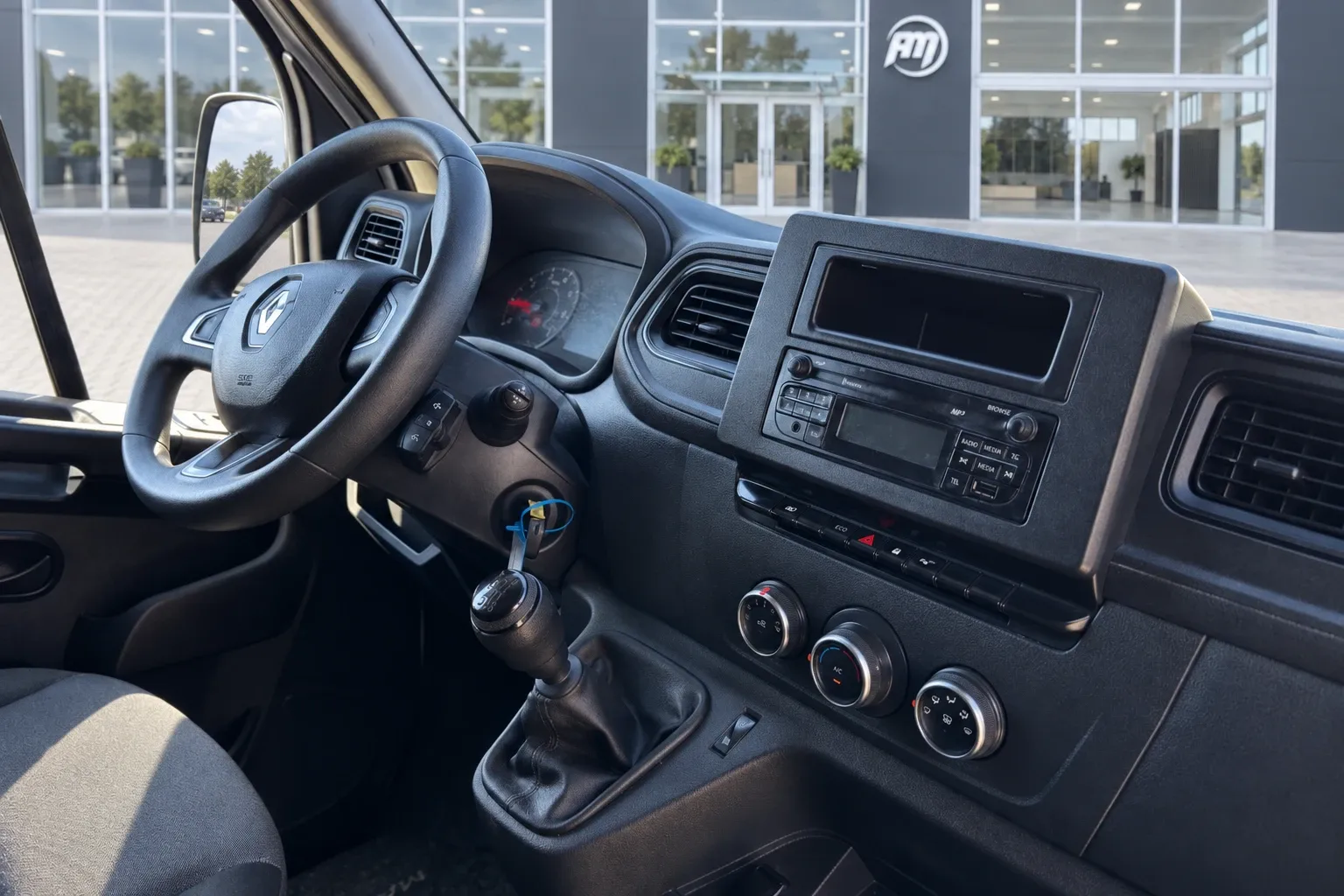 Renault Master L2H2 2.3 150CV 2022 — foto 10