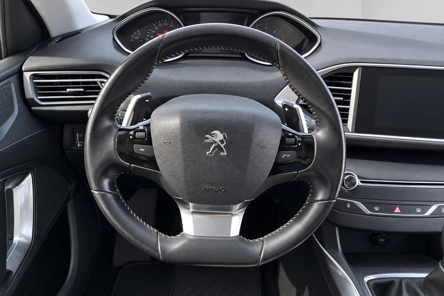 Peugeot 308 SW 1.6CV AUTOMATICO 2020 — foto 9