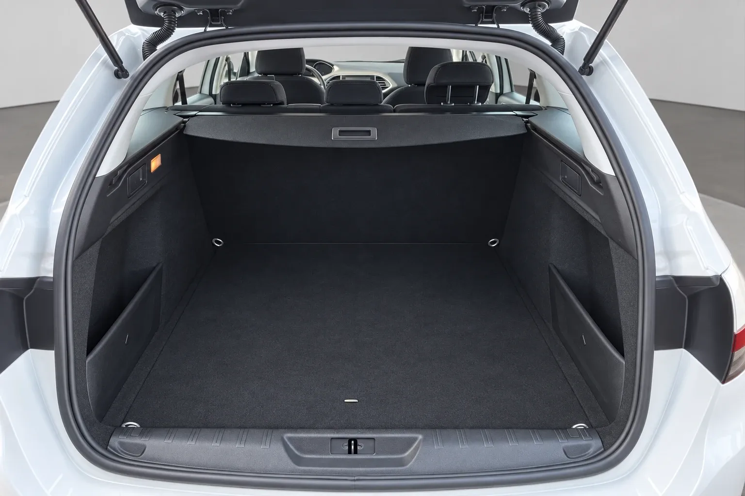 Peugeot 308 SW 1.6CV AUTOMATICO 2020 — foto 15