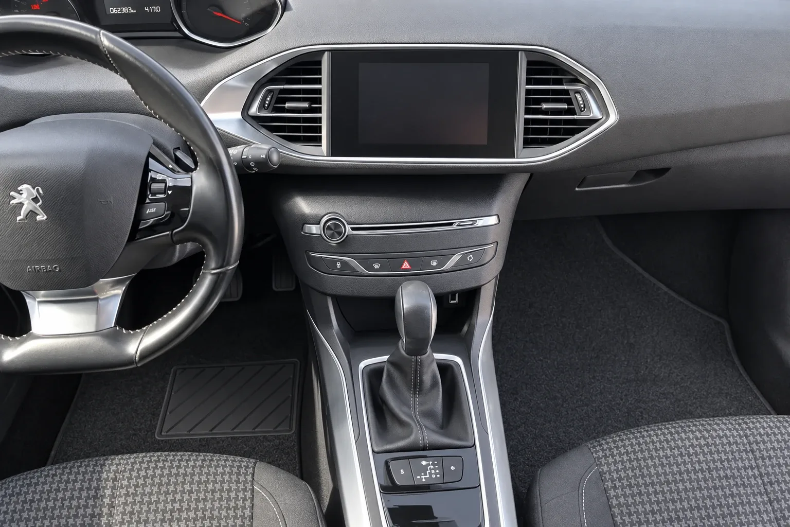 Peugeot 308 SW 1.6CV AUTOMATICO 2020 — foto 11