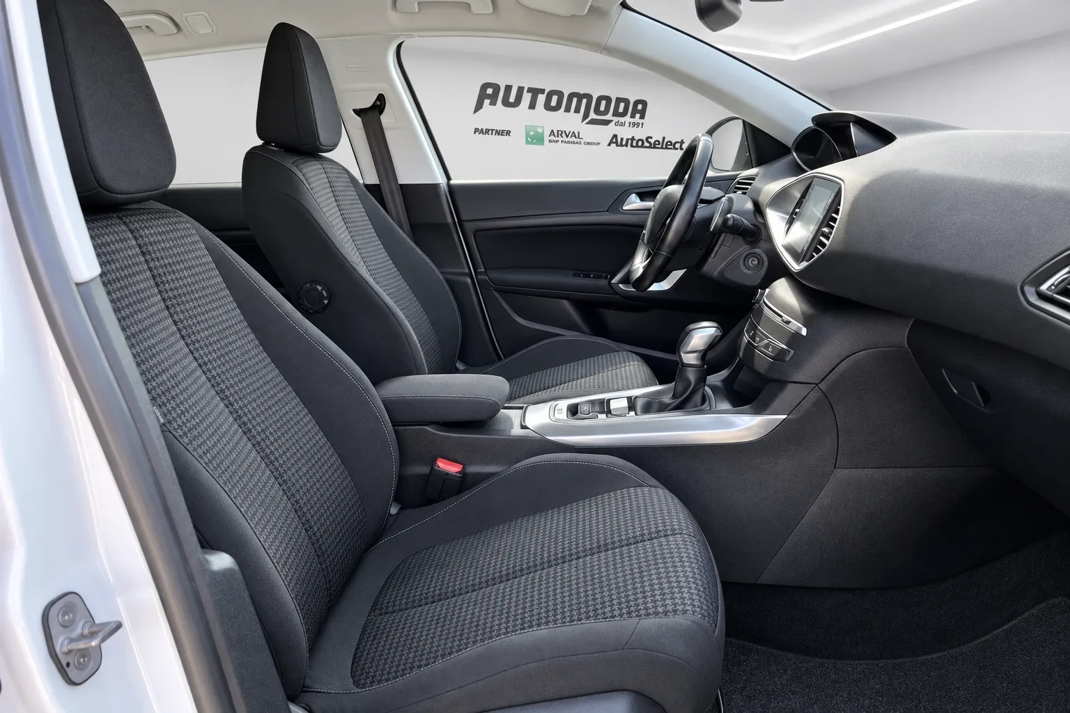 Peugeot 308 SW 1.6CV AUTOMATICO 2020 — foto 13