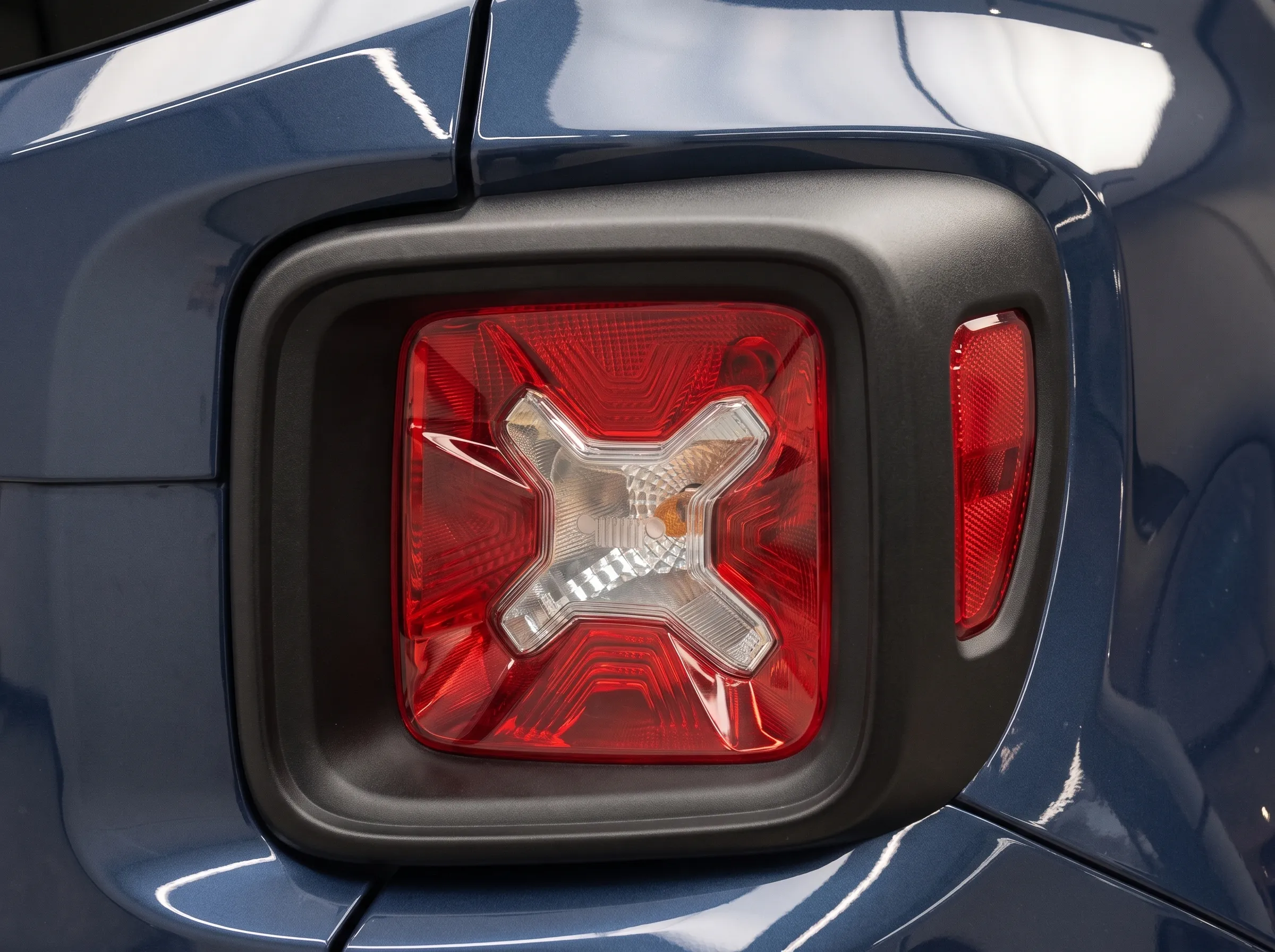Jeep Renegade 120CV Limited Autocarro N1 2022 — foto 16
