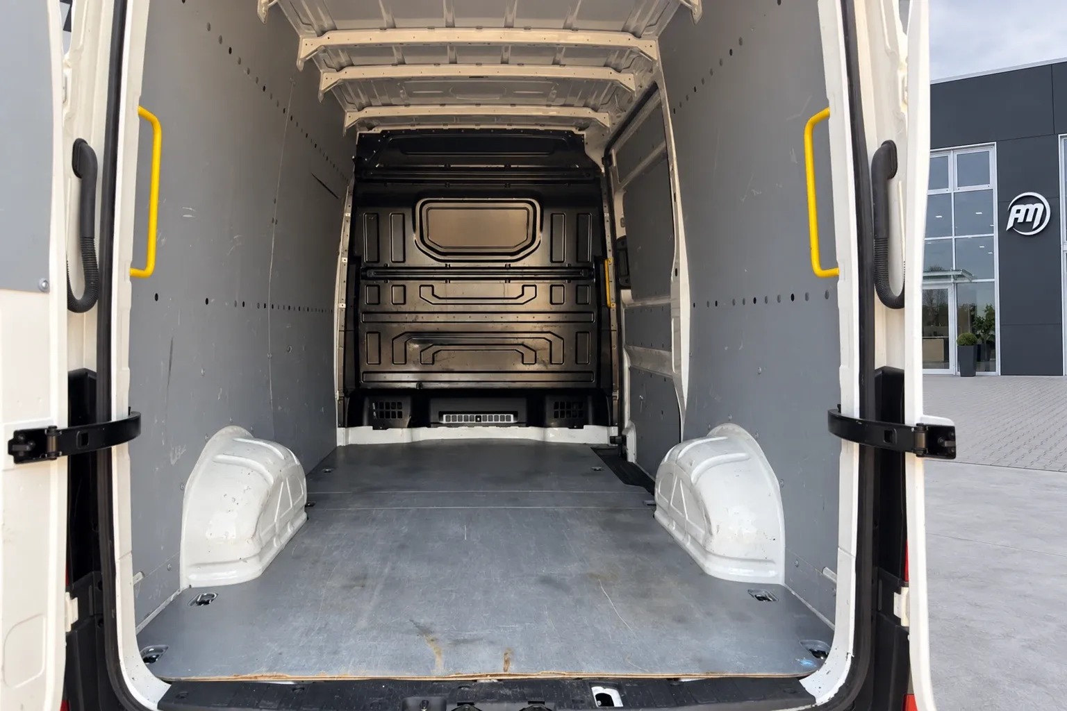 Volkswagen Crafter L3H3 2.0TDI 140CV 2025 — foto 11
