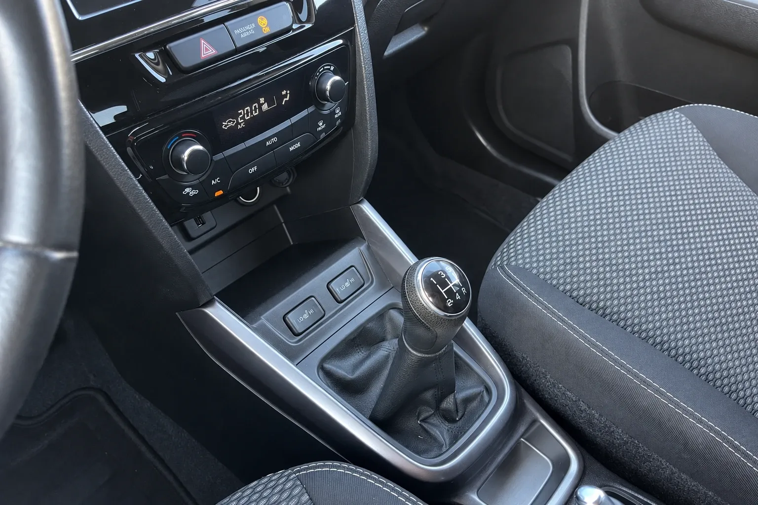 Suzuki Vitara 1.0 boosterjet Cool 2wd 2019 — foto 8