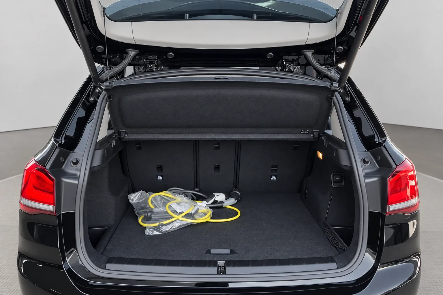 BMW X1 X Drive 25E Business Advantage automatico 2022 — foto 15