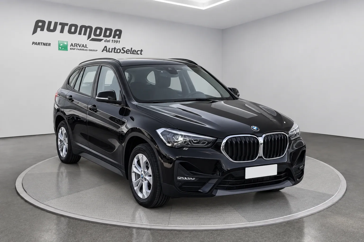 BMW X1 X Drive 25E Business Advantage automatico 2022 — foto 3
