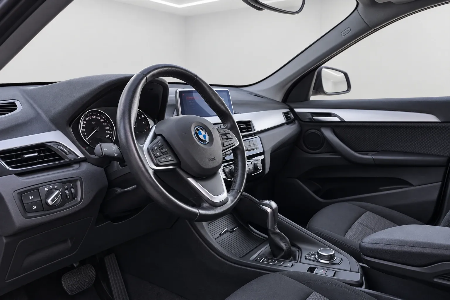 BMW X1 X Drive 25E Business Advantage automatico 2022 — foto 8