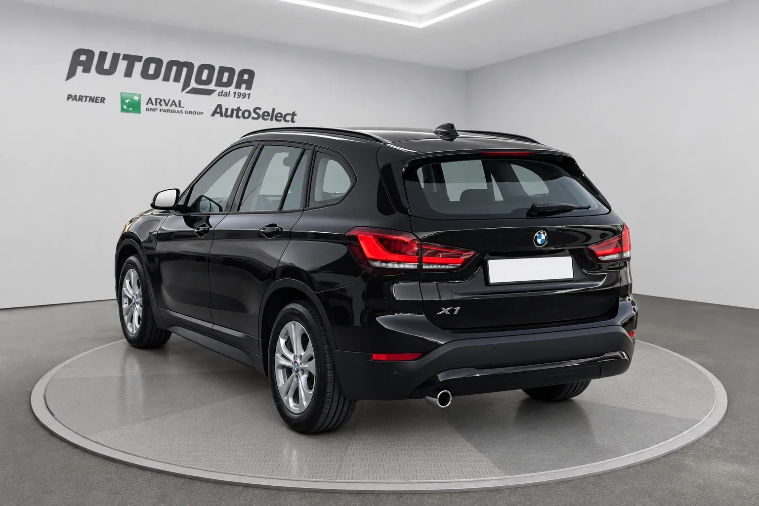 BMW X1 X Drive 25E Business Advantage automatico 2022 — foto 6