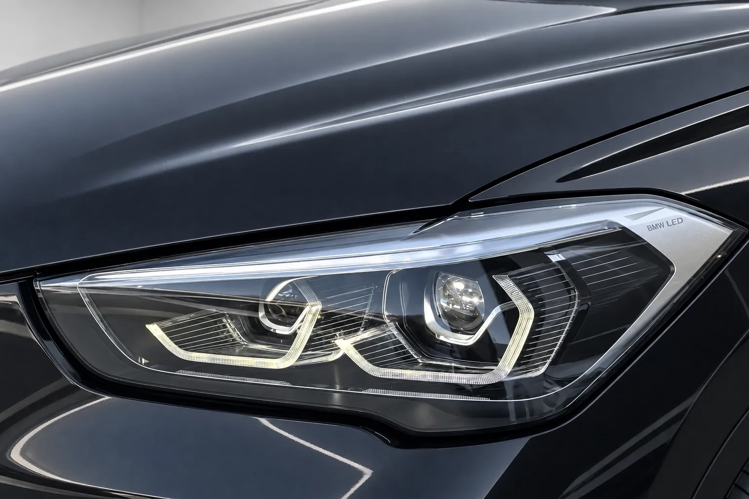 BMW X1 X Drive 25E Business Advantage automatico 2022 — foto 16