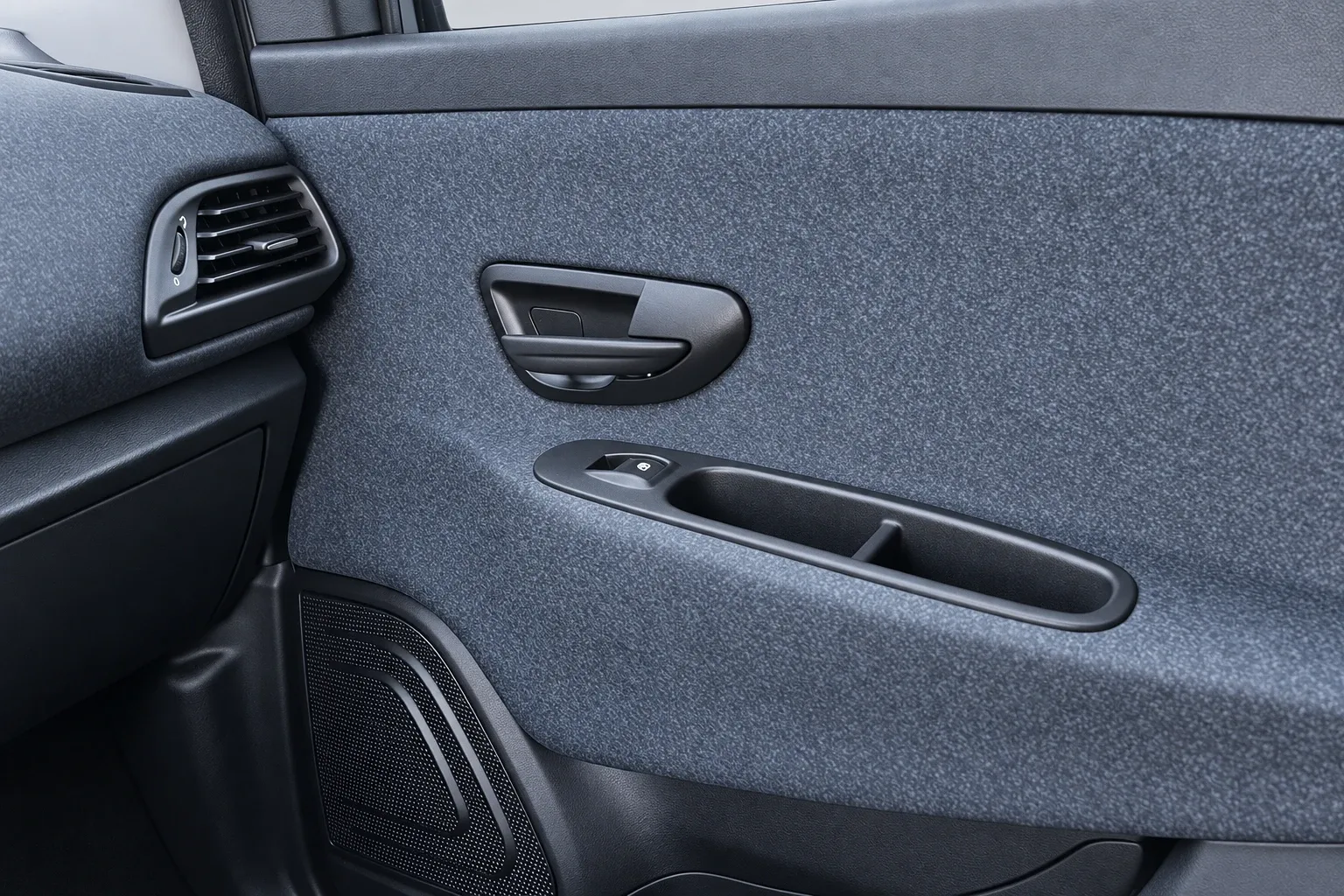 Lancia Ypsilon HYBRID SILVER 2023 — foto 8