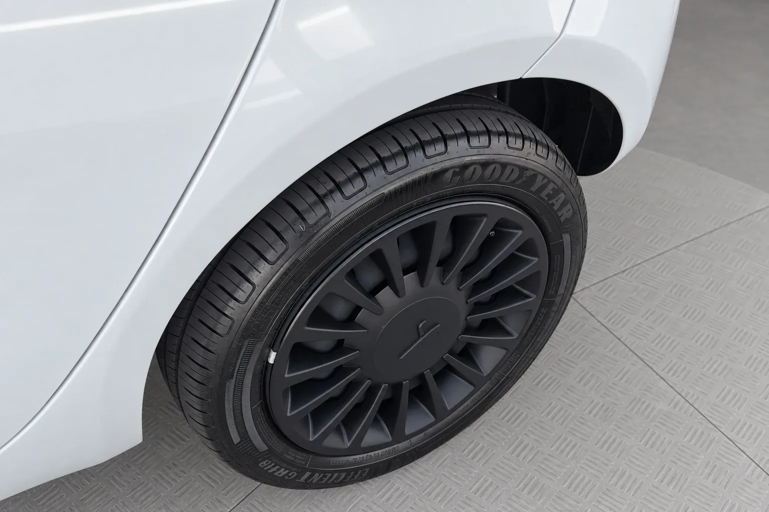 Lancia Ypsilon HYBRID SILVER 2023 — foto 21