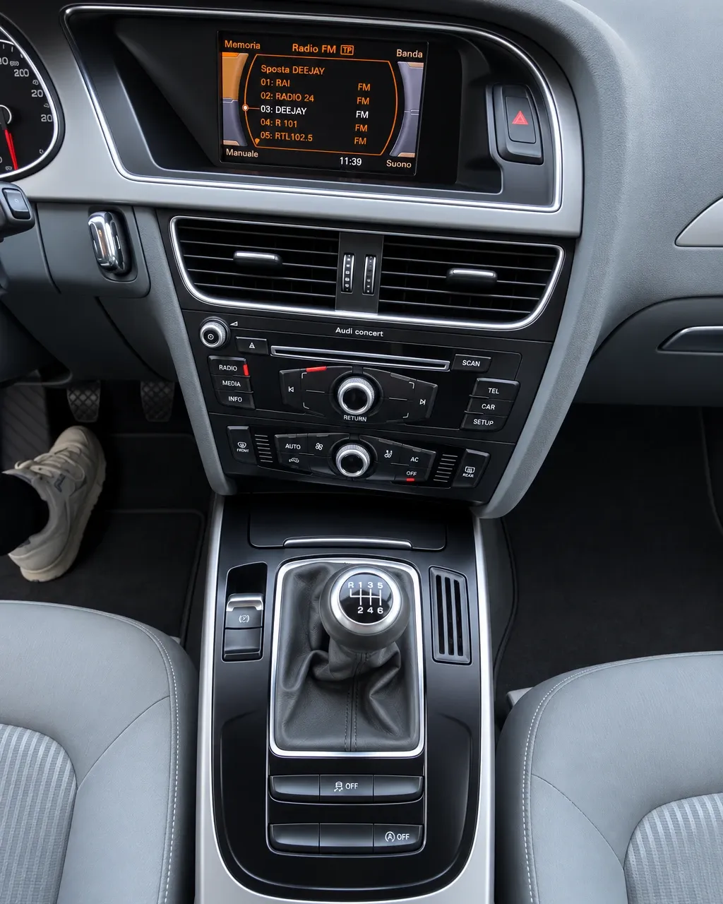 Audi A4 Avant 2.0 tdi Advanced 120cv 2012 — foto 8