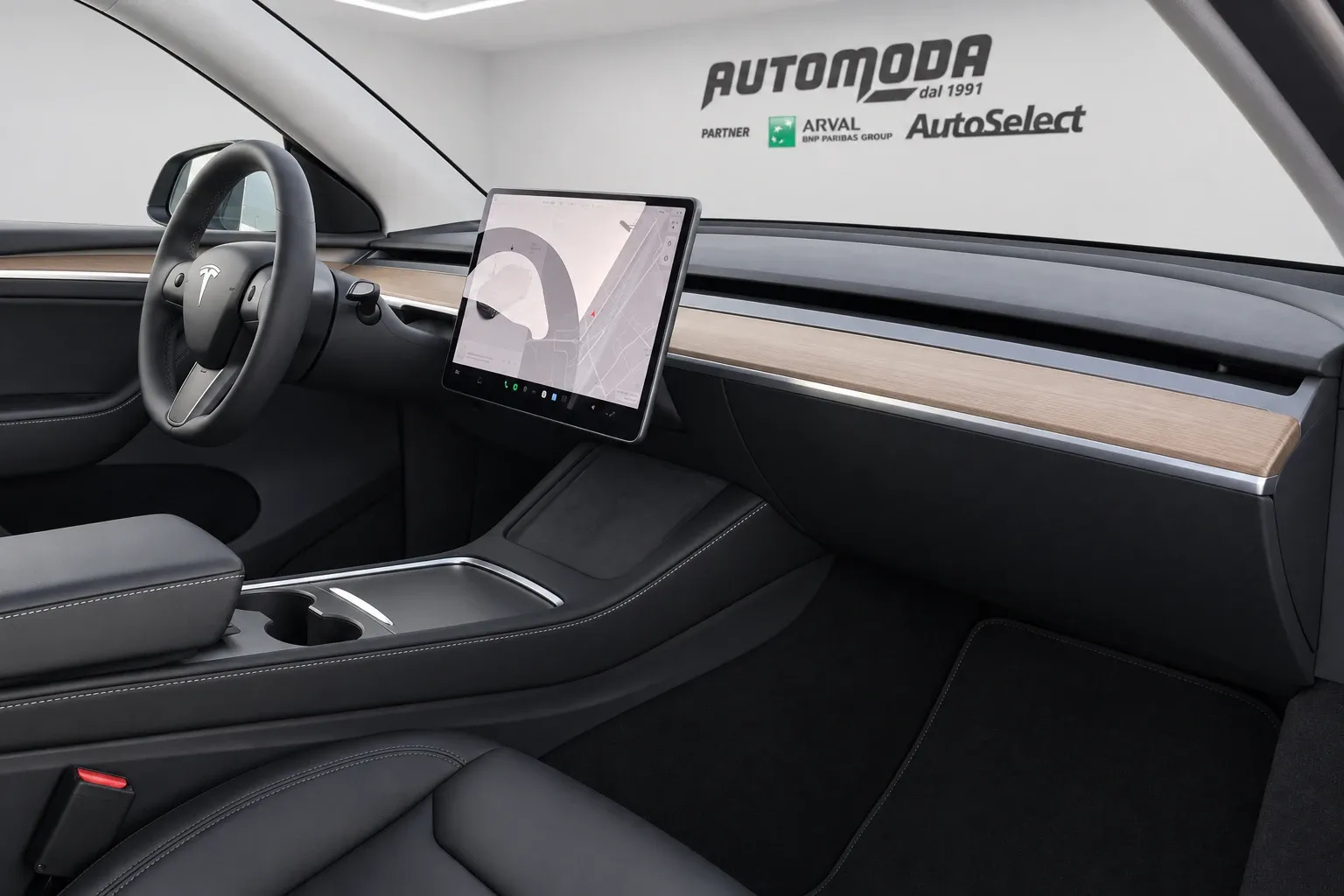 Tesla Model Y 60 kWh RWD 2024 — foto 9