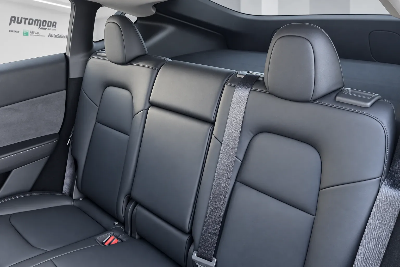 Tesla Model Y 60 kWh RWD 2024 — foto 11
