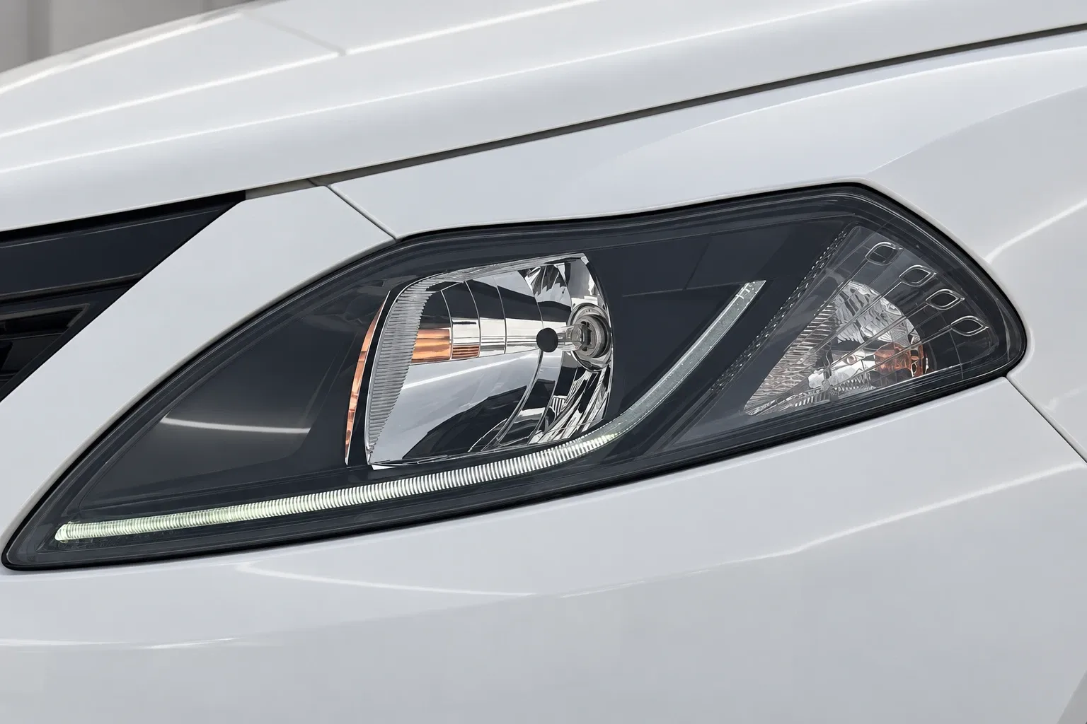Lancia Ypsilon HYBRID SILVER 2023 — foto 16