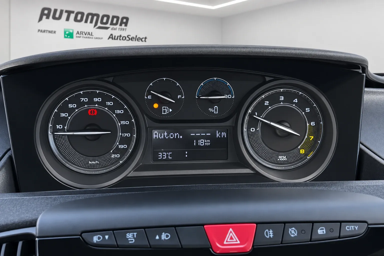 Lancia Ypsilon HYBRID SILVER 2023 — foto 13