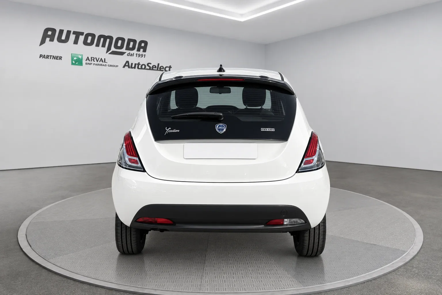 Lancia Ypsilon HYBRID SILVER 2023 — foto 5