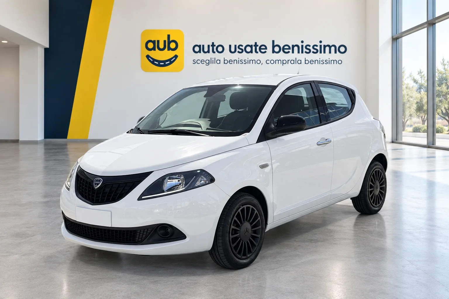 Lancia Ypsilon HYBRID SILVER