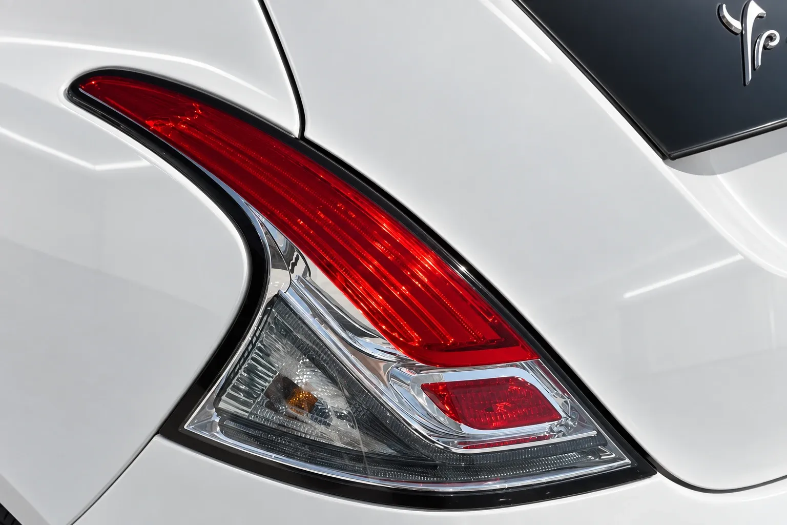 Lancia Ypsilon HYBRID SILVER 2023 — foto 19