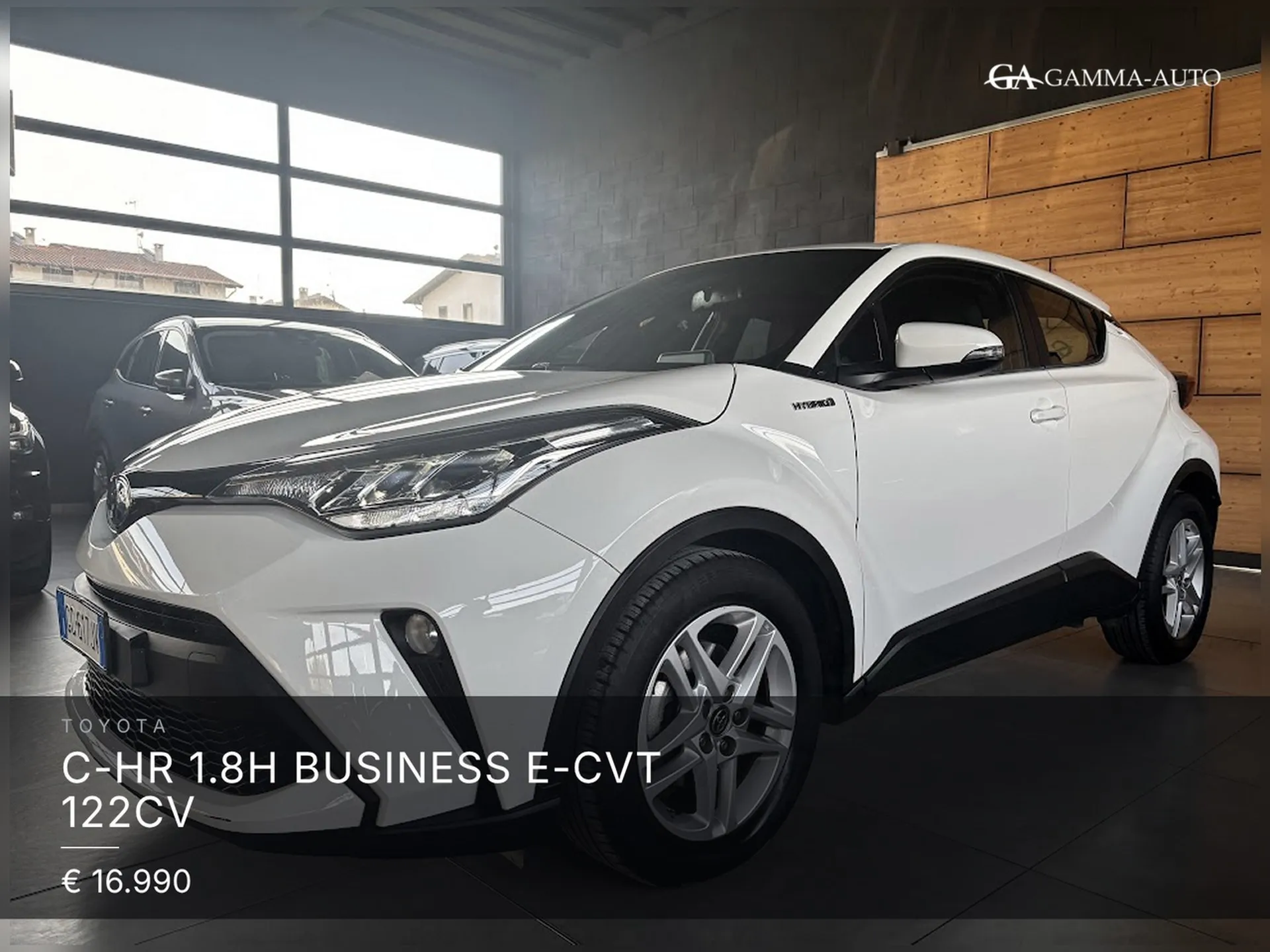 Toyota C-HR 1.8h Business e-cvt 122CV 2020